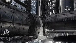 Endeavour odcumował od ISS