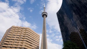 Oświetleniem na wieży CN Tower w Toronto można sterować myślami