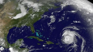 Szczyt sezonu huraganowego przypada zazwyczaj dopiero na okres od połowy sierpnia do października