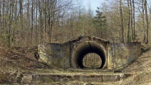 Schron typu "Granit" od strony ramp przeładunkowych