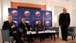Od lewej: Sławomir Dębski, Marcin Przeciszewski, Andrzej Grajewski, ks. Józef Kloch