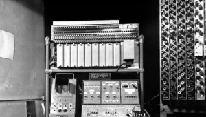 Komputer stworzony na wzór maszyny Alana Turinga