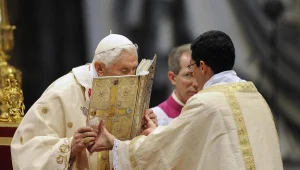 Papież odprawił mszę z sześcioma nowymi kardynałami/fot. Maurizio Brambatti