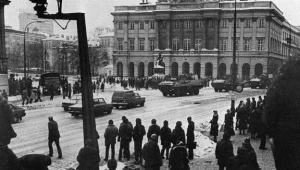 Wojsko na Krakowskim Przedmieściu w centrum Warszawy