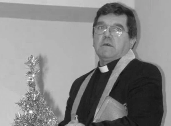 Ks. prałat Bronisław Gostomski, Kapelan Stowarzyszenia Polskich Kombatantów w Wielkiej Brytanii/fot. www.stpuk.org