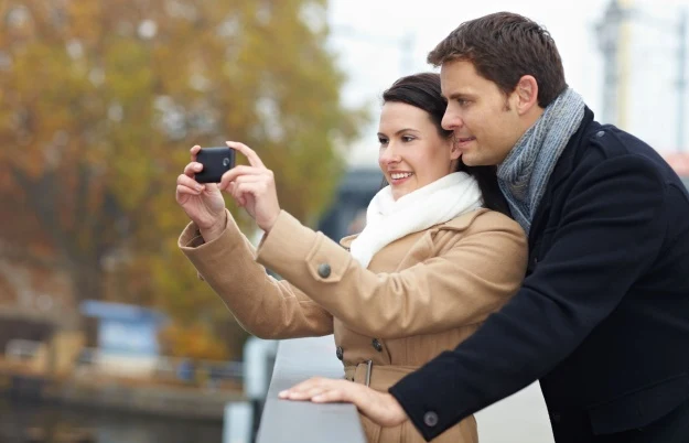 Polacy wykorzystują smartfony przede wszystkim do robienia zdjęć Polacy wykorzystują smartfony przede wszystkim do robienia zdjęć