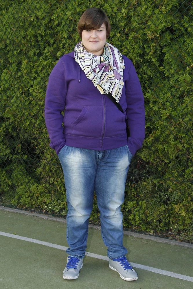 Dominika Gwit zadebiutowała w Galeriankach. Od tamtego czasu dziewczyna sporo jednak przytyła. Póki co, jej figura wydaję się być jej atutem a sama aktorka ma do siebie duży dystans Dominika Gwit zadebiutowała w Galeriankach. Od tamtego czasu dziewczyna sporo jednak przytyła. Póki co, jej figura wydaję się być jej atutem a sama aktorka ma do siebie duży dystans