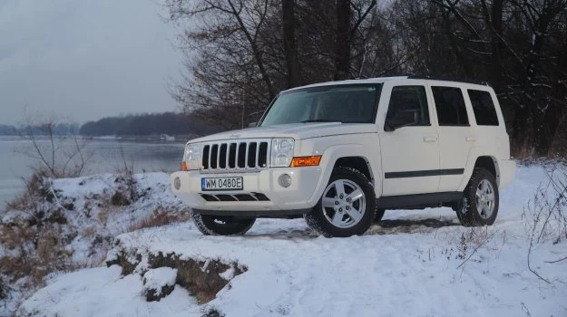 Powrót do korzeni – tak pisano o debiucie Commandera. Jednak to nie klasyczna terenówka jak stare Jeepy, a wielki SUV.