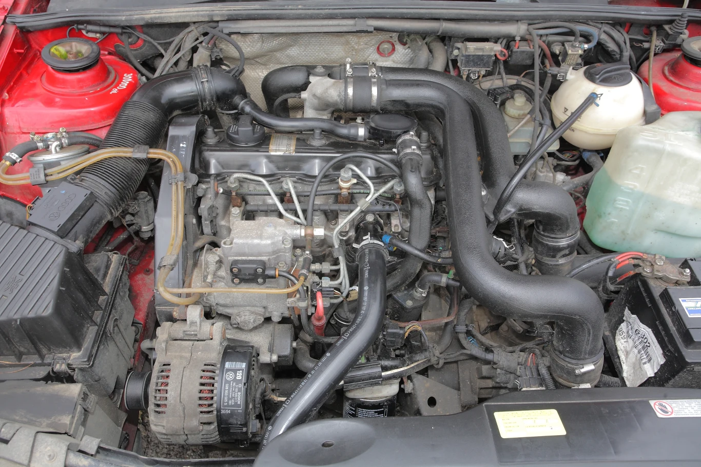 Czasem po zakupie okazuje się, że trzeba wymienić silnik. Czasem po zakupie okazuje się, że trzeba wymienić silnik.