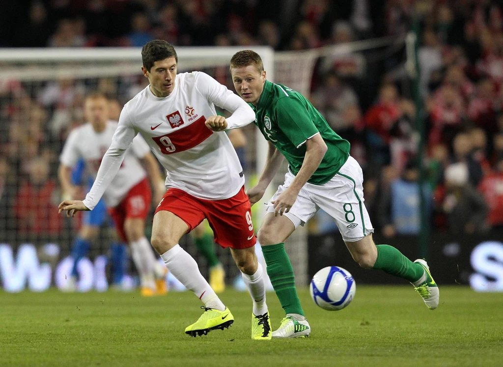 Robert Lewandowski podczas meczu Irlandia - Polska Robert Lewandowski podczas meczu Irlandia - Polska