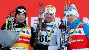 Szwed Johan Olsson (w środku)