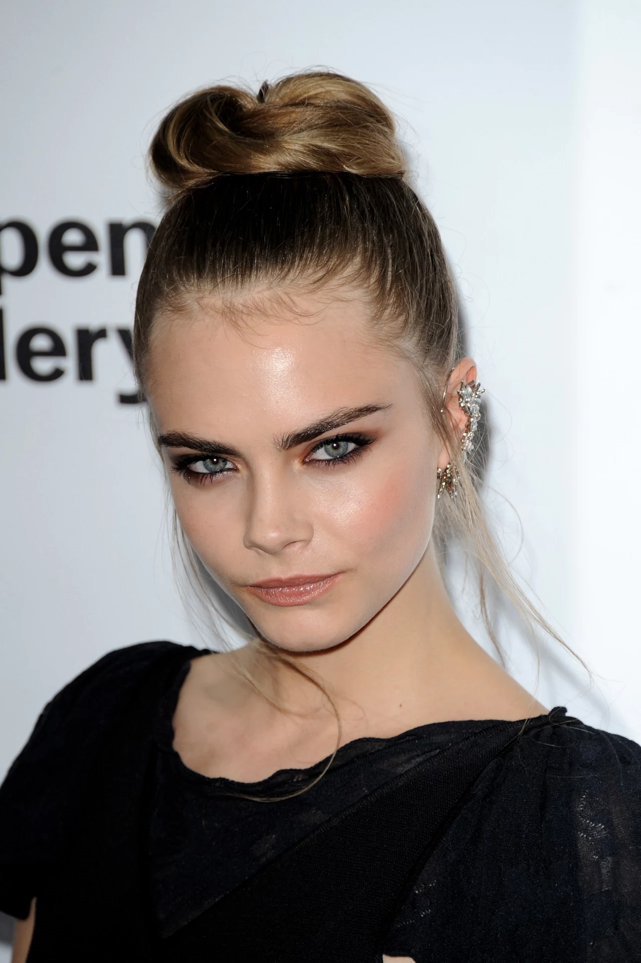 Cara Delevingne została wybrana najlepszą brytyjską modelką roku 2012 Cara Delevingne została wybrana najlepszą brytyjską modelką roku 2012