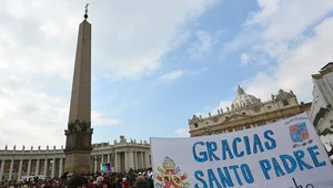 Tłumy na Placu św. Piotra