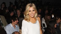  Mollie King