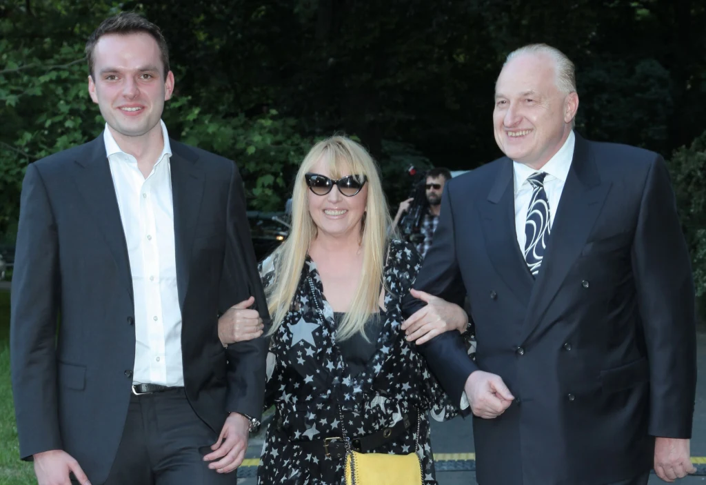 Maryla Rodowicz z synem Jędrkiem Dużyńskim i mężem Andrzejem Maryla Rodowicz z synem Jędrkiem Dużyńskim i mężem Andrzejem