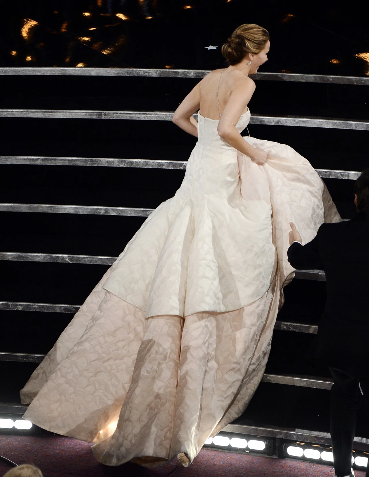 Jennifer Lawrence podczas 85. gali wręczenia Oscarów Jennifer Lawrence podczas 85. gali wręczenia Oscarów