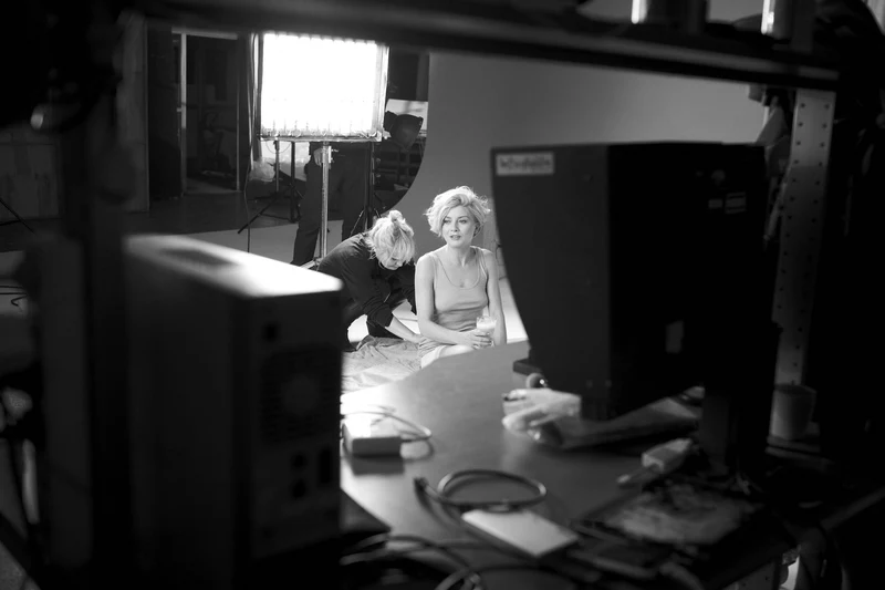 Zdjęcie z backstage'u do kampanii marki Bielenda Zdjęcie z backstage'u do kampanii marki Bielenda