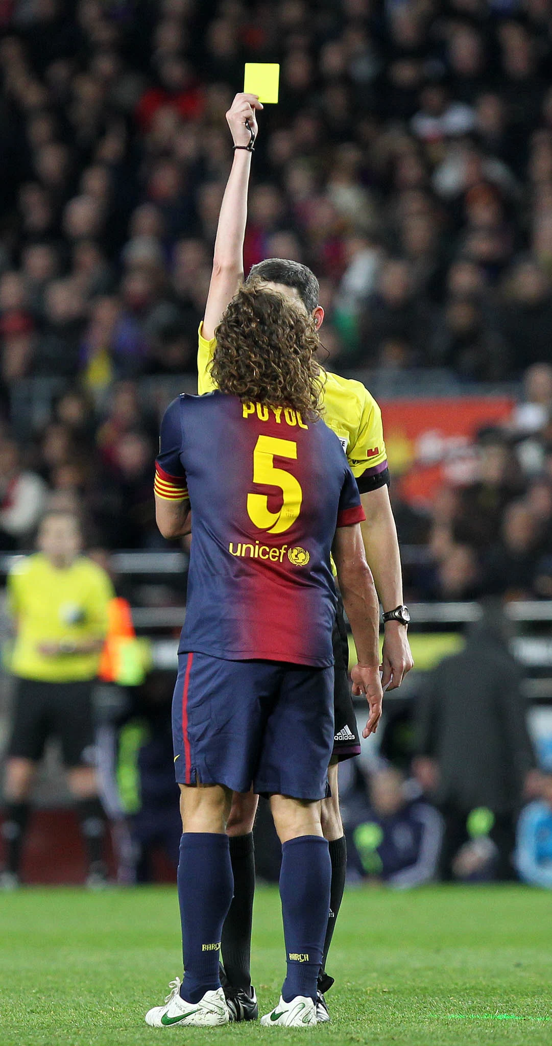 FC Barcelona przegrała 1-3 z Realem Madryt na Camp Nou. Gwiazdą spotkania był Cristiano Ronaldo. "Królewscy" awansowali do finału Pucharu Króla FC Barcelona przegrała 1-3 z Realem Madryt na Camp Nou. Gwiazdą spotkania był Cristiano Ronaldo. "Królewscy" awansowali do finału Pucharu Króla