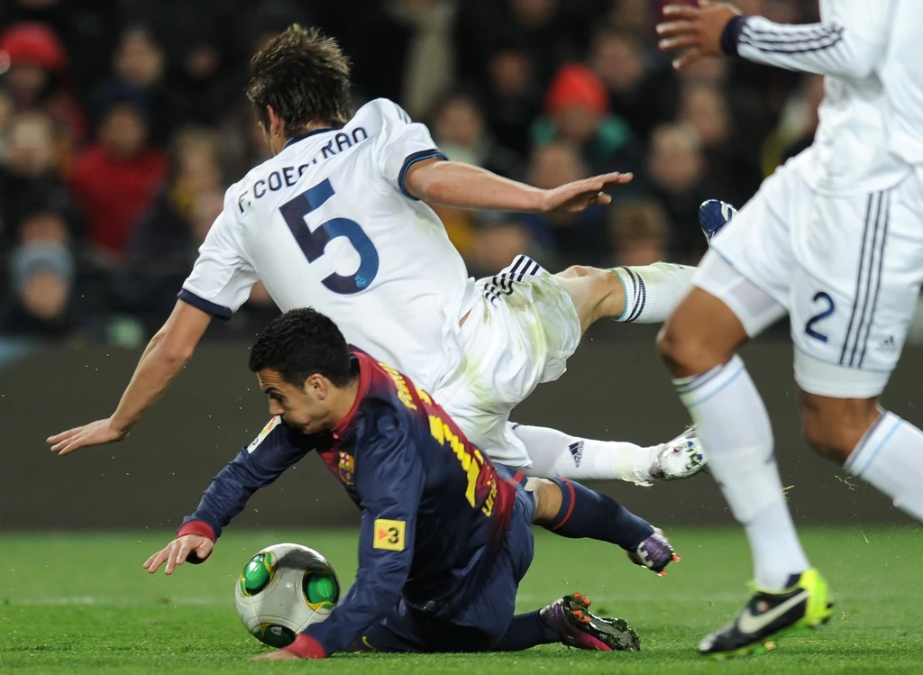 FC Barcelona przegrała 1-3 z Realem Madryt na Camp Nou. Gwiazdą spotkania był Cristiano Ronaldo. "Królewscy" awansowali do finału Pucharu Króla FC Barcelona przegrała 1-3 z Realem Madryt na Camp Nou. Gwiazdą spotkania był Cristiano Ronaldo. "Królewscy" awansowali do finału Pucharu Króla
