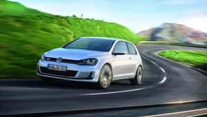 Nowy Volkswagen Golf GTI powstał na modułowej platformie MQB i waży o 42 kg mniej od poprzednika - 1351 kg (masa własna z kierowcą).