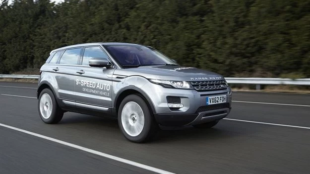 Range Rover Evoque z nową, 9-stopniową przekładnią.