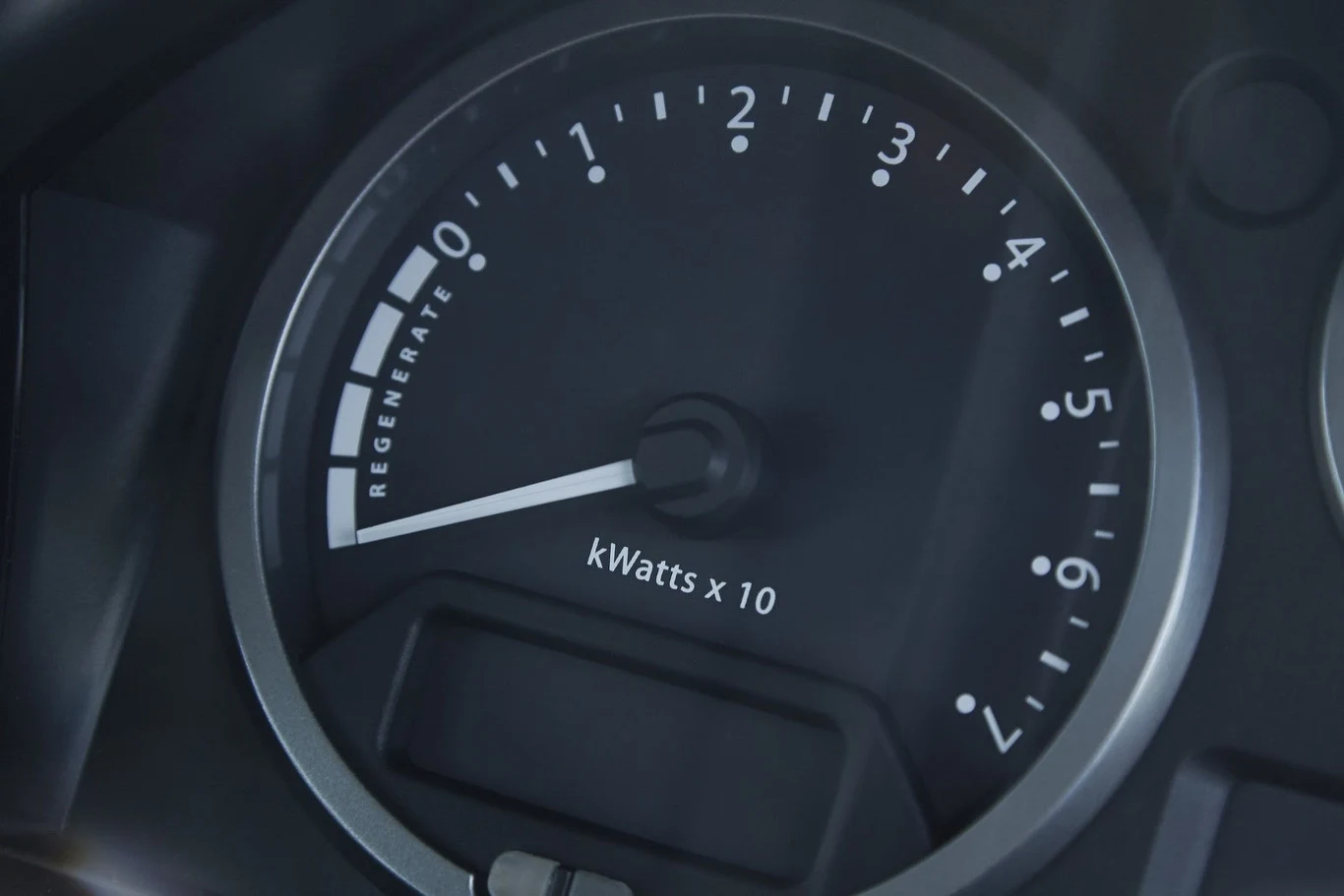 Land Rover Defender EV