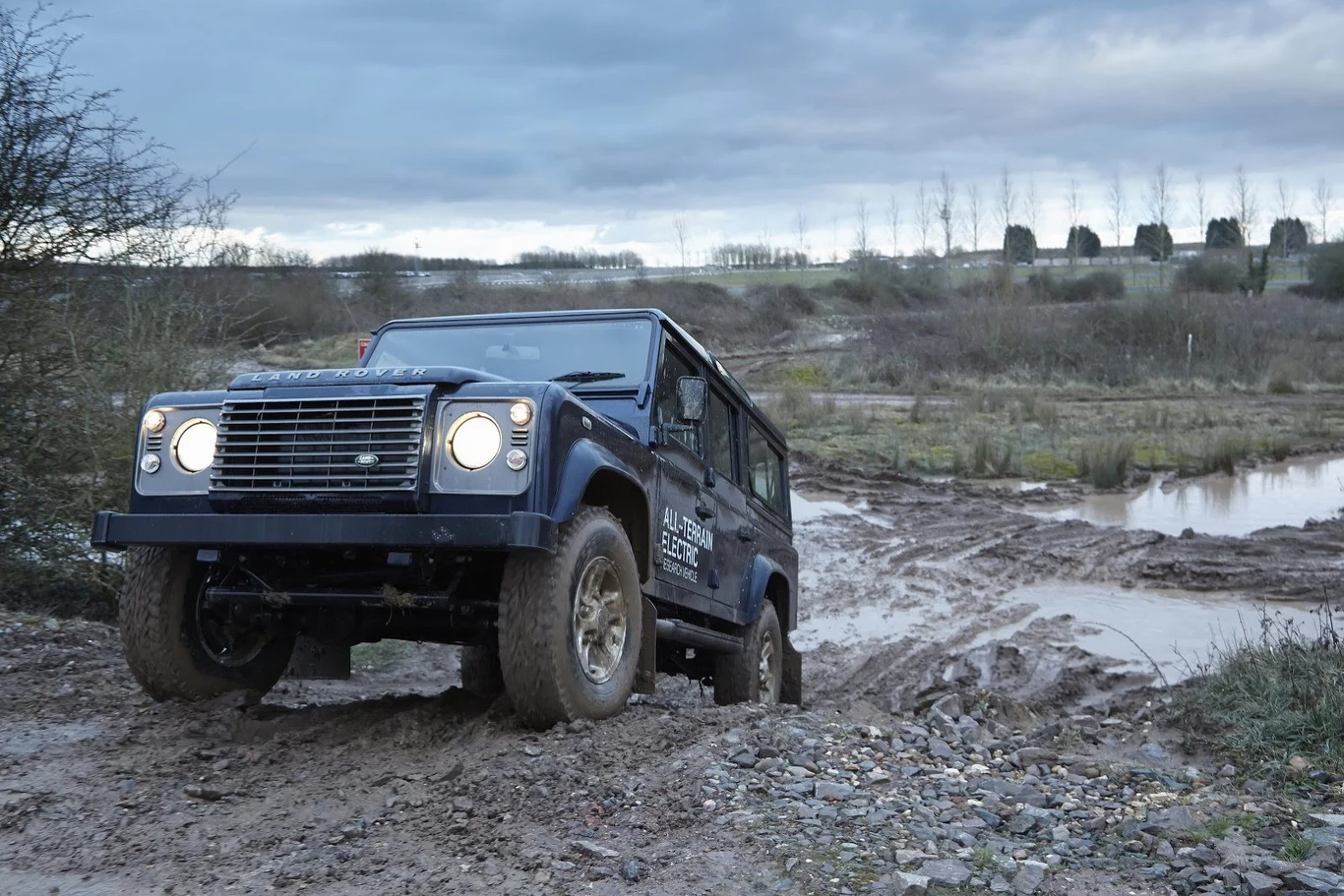 Land Rover Defender EV