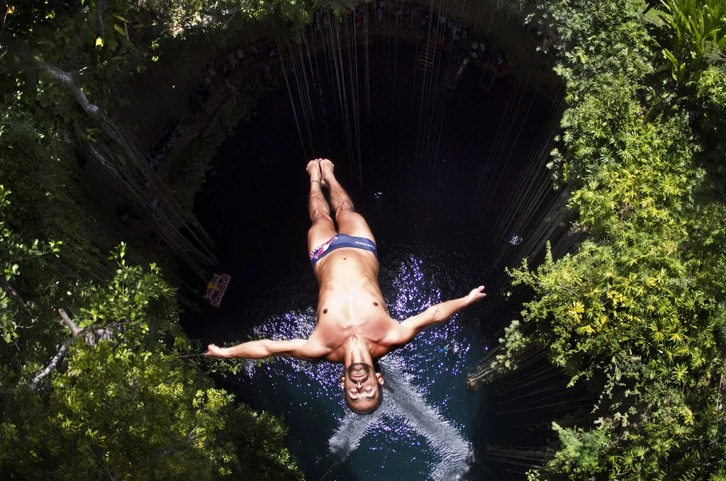 Cliff Jumping to najczystsza odmiana sportów ekstremalnych