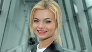 – Polubiłam ją za jej obcesowość, temperament, ogromną pewność siebie i odwagę – mówi Emilia Komarnicka o swojej bohaterce Monice.