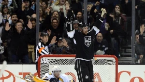 Jeff Carter zdobył trzy bramki, a hokeiści Los Angeles Kings wygrali z Nashville Predators 5-1