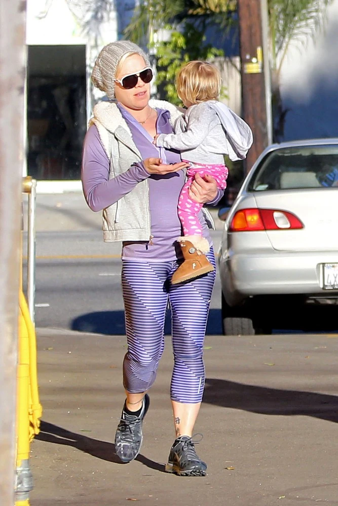 Pink walczy z kilogramami od czau urodzenia córeczki Pink walczy z kilogramami od czau urodzenia córeczki