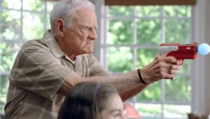 Kadr z reklamy PlayStation Move zamieszczonej w serwisie YouTube