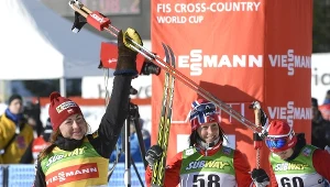 Justyna Kowalczyk potrafi wygrywać z koalicją Norweżek, choć naszego narciarstwa biegowego nie da się porównać z norweskim