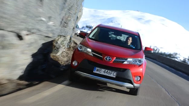 W kwietniu nowa Toyota RAV4 zaliczyła największy wzrost sprzedaż rok do roku - ponad 380 proc. Nabywcy kupili 341 egzemplarzy modelu.