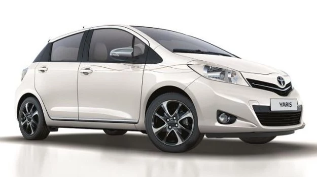 Toyota Yaris Trend by Simple