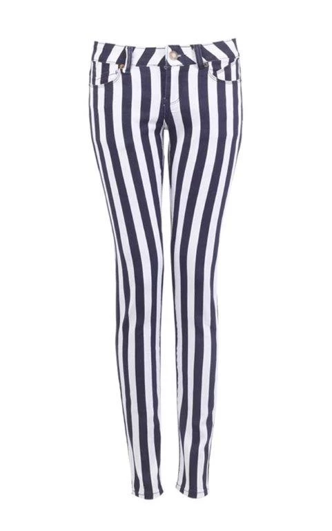 Biało-czarny trend - Monashe cena 109 zł Biało-czarny trend - Monashe cena 109 zł