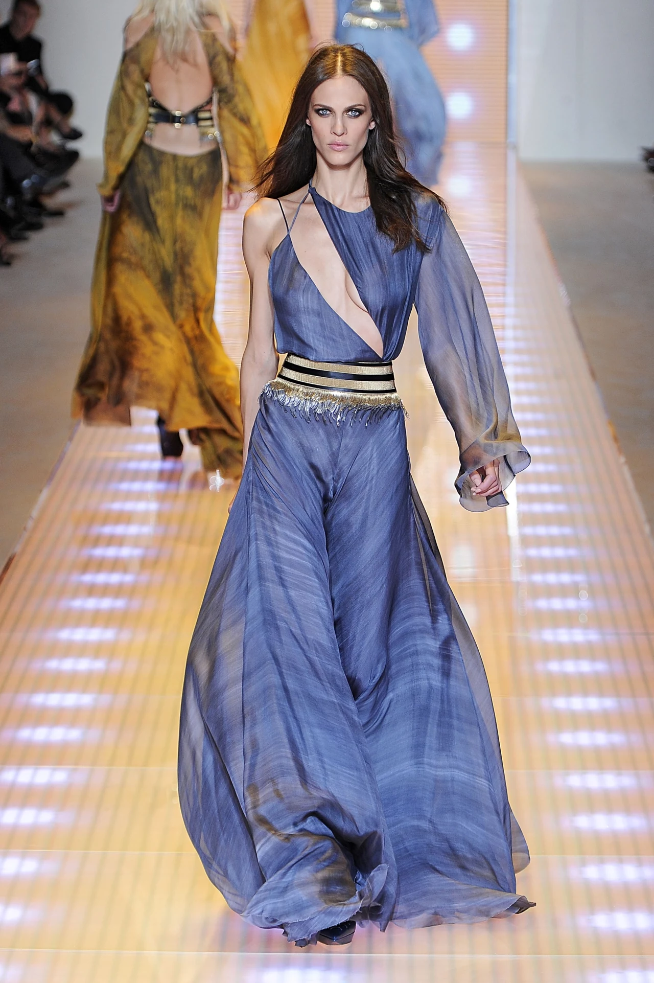 Suknia z kolekcji Versace Suknia z kolekcji Versace