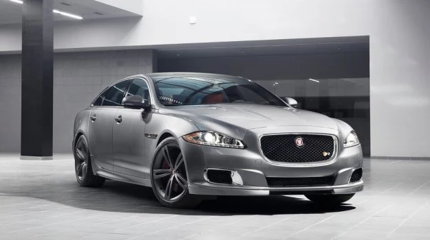 Jaguar XJR