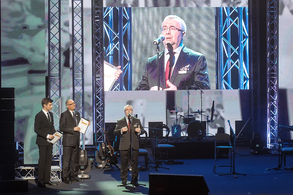 Po raz pierwszy od rozpoczęcia akcji spotkali się wszyscy współtworzący tę kampanię: ambasadorzy, organizacje onkologiczne, stowarzyszenia pacjentów onkologicznych, partnerzy i patroni, a także artyści i dziennikarze popierający kampanię. Po raz pierwszy od rozpoczęcia akcji spotkali się wszyscy współtworzący tę kampanię: ambasadorzy, organizacje onkologiczne, stowarzyszenia pacjentów onkologicznych, partnerzy i patroni, a także artyści i dziennikarze popierający kampanię.