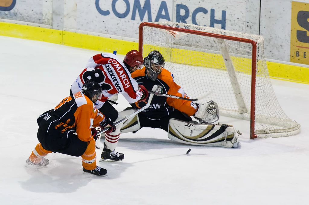Comarch Cracovia - JKH GKS 2-1 (1-0, 0-1, 0-0, 0-0, 2-1)