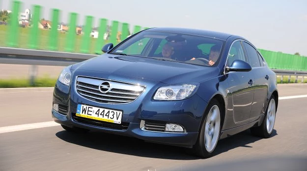 Opel Insignia zastąpił Vectrę C w 2008 roku.