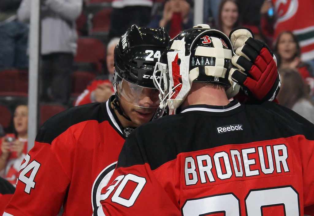 Bryce Salvador (z lewej) i Martin Brodeur 