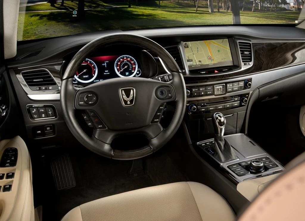 Hyundai Equus po liftingu - Motoryzacja w INTERIA.PL