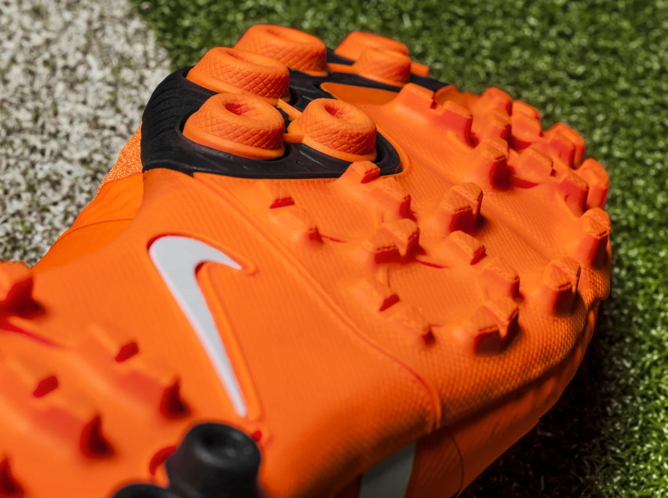 Nike Bomba Finale II
