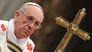 Papież zażądał, aby w kaplicy nie było dziennikarzy ani żadnych zaproszonych gości.