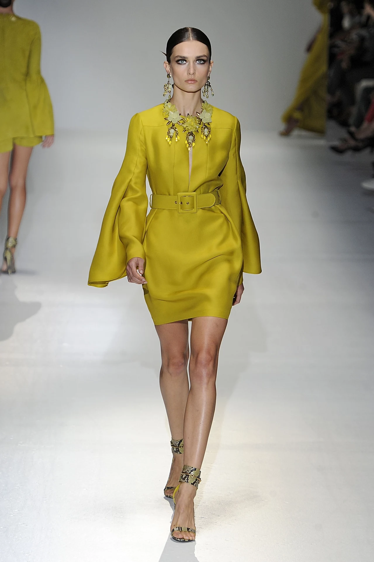 2. Andreea Diaconu 2. Andreea Diaconu