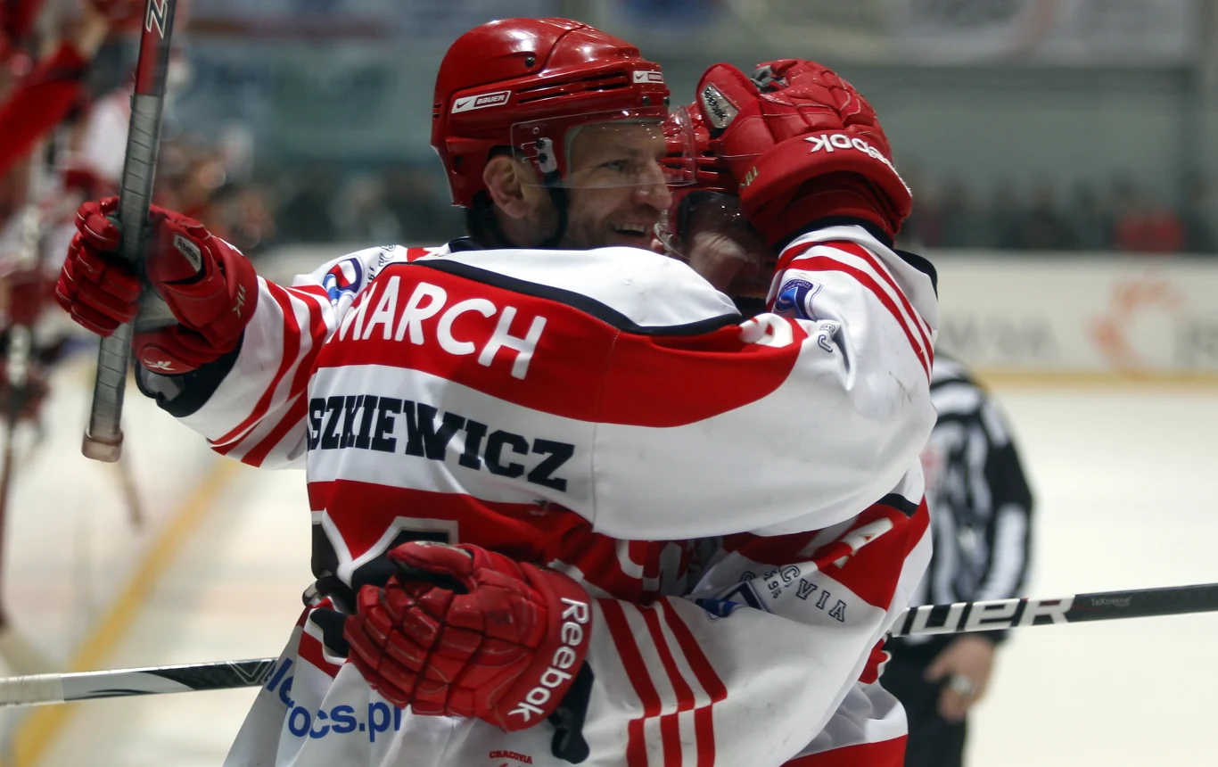 Hokeiści Comarch/Cracovii w siódmym meczu finału pokonali 6-2 JKH Jastrzębie i zostali po raz 10. mistrzami Polski