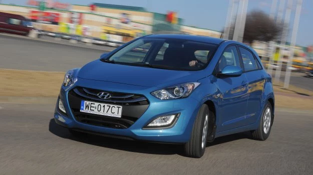 Z pomysłem, ale bez szaleństw – Hyundai i30 łączy ładny wygląd z wysoką funkcjonalnością.