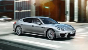 Panamera z dłuższym rozstawem osi nie straciła wiele ze swych dynamicznych proporcji.