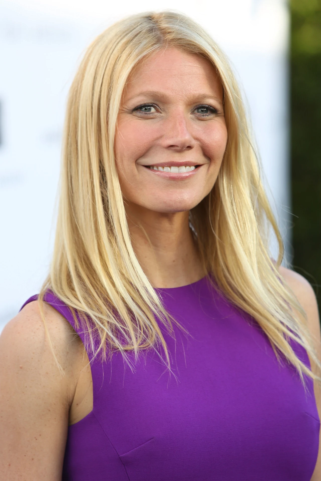 Sukienka projektu Victorii Beckham i buty Michaela Korsa. Podoba ci się taka stylizacja Gwyneth Paltrow? Sukienka projektu Victorii Beckham i buty Michaela Korsa. Podoba ci się taka stylizacja Gwyneth Paltrow?